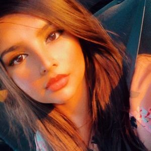 Meet your Posher, Fatima